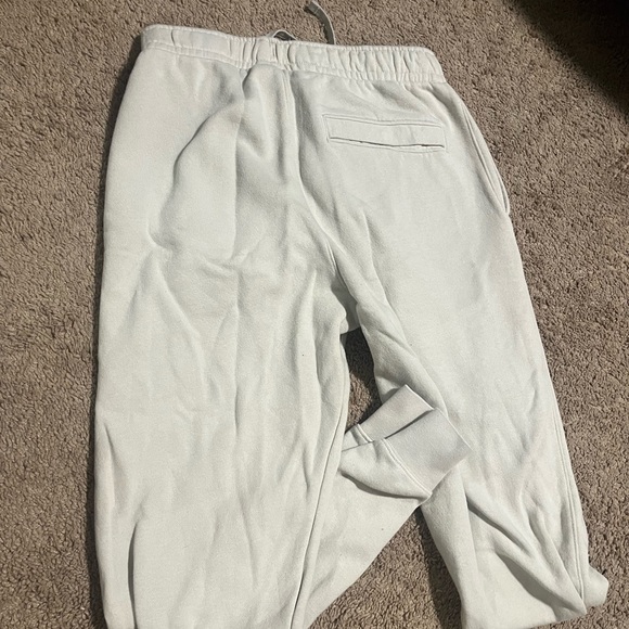 nike - Picture 2 of 2